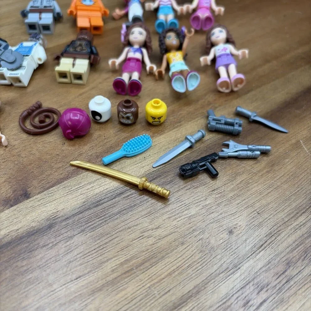 Lot Of Lego Minifigures & Accessories Friends, Indiana Jones, Lego City